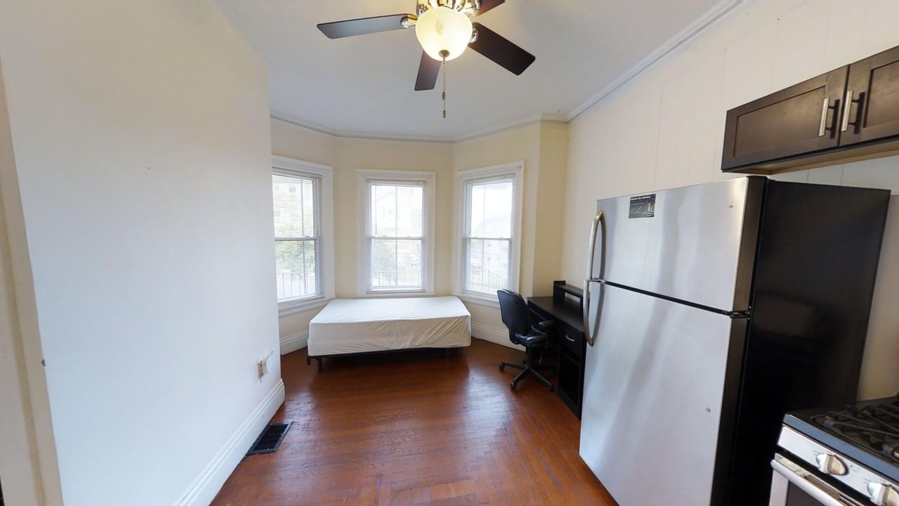 113 Comstock Avenue #2