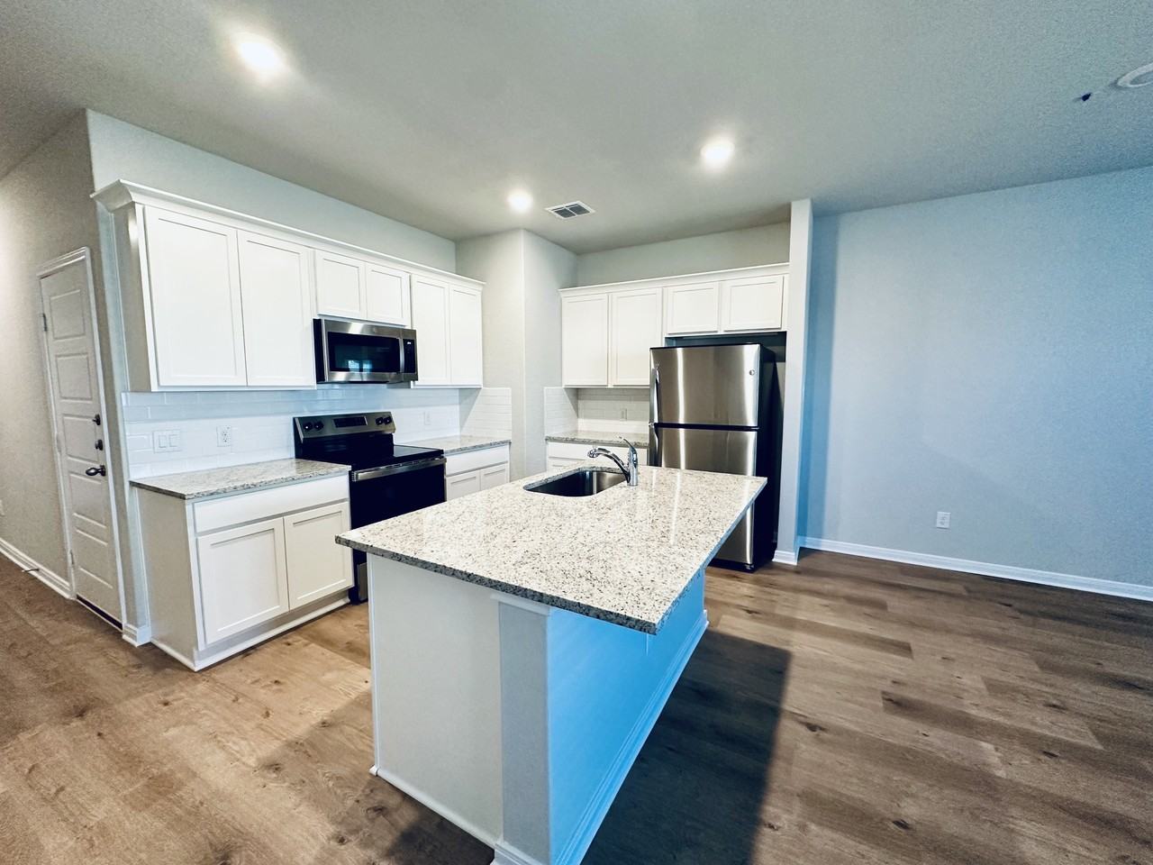 3846 Abbott Pass #102 - Photo 5 of 21