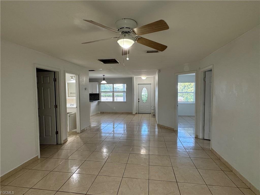 2328 Country Club Boulevard #1 - Photo 4 of 10