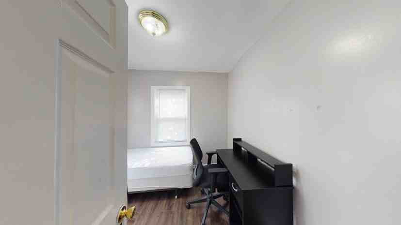 1310 East Fayette Street #1 - Photo 6 of 17