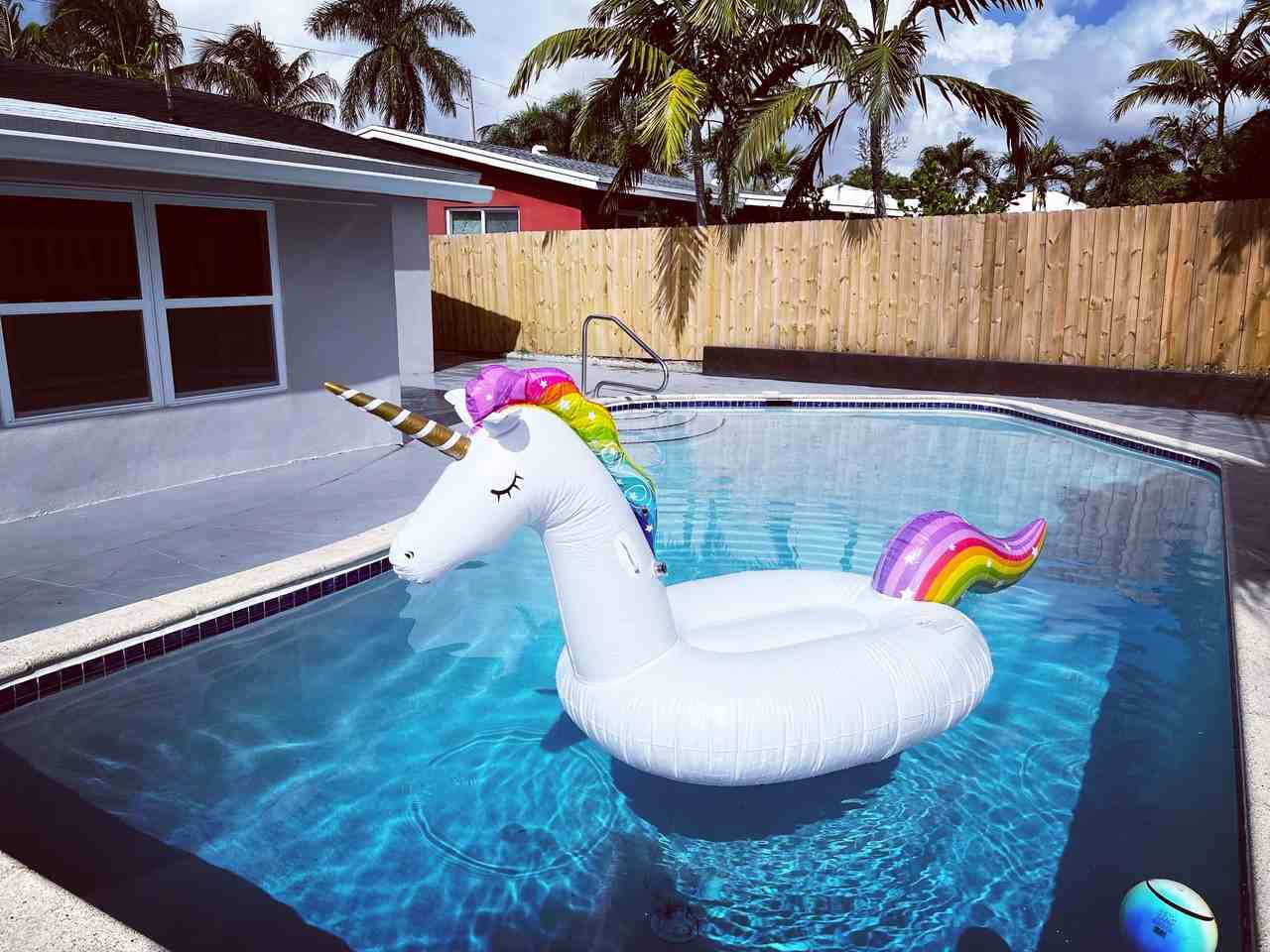 4740 Northeast 18th Avenue #1 - Photo 3 of 6