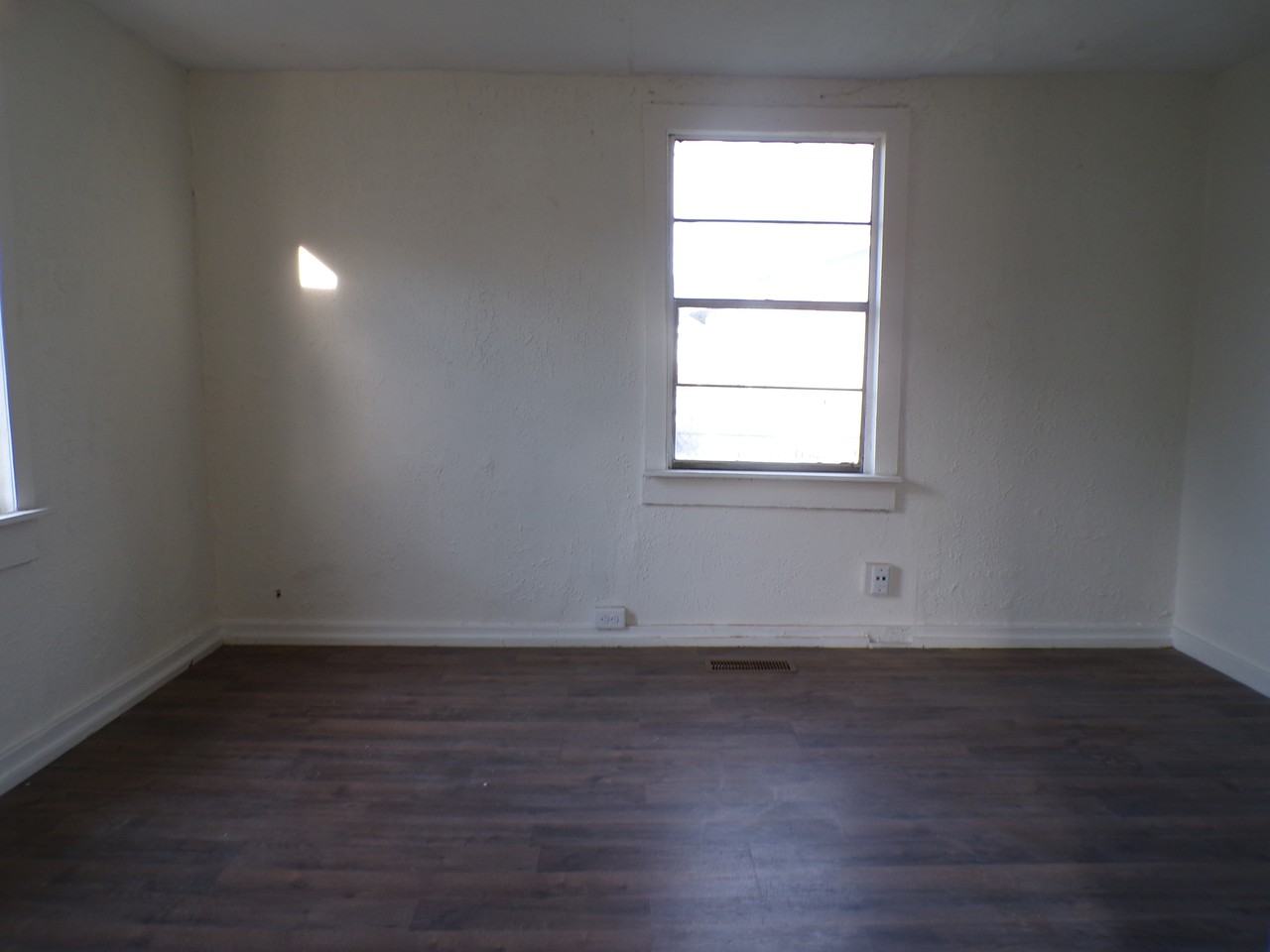 3716 44th Avenue North #1 - Photo 6 of 10