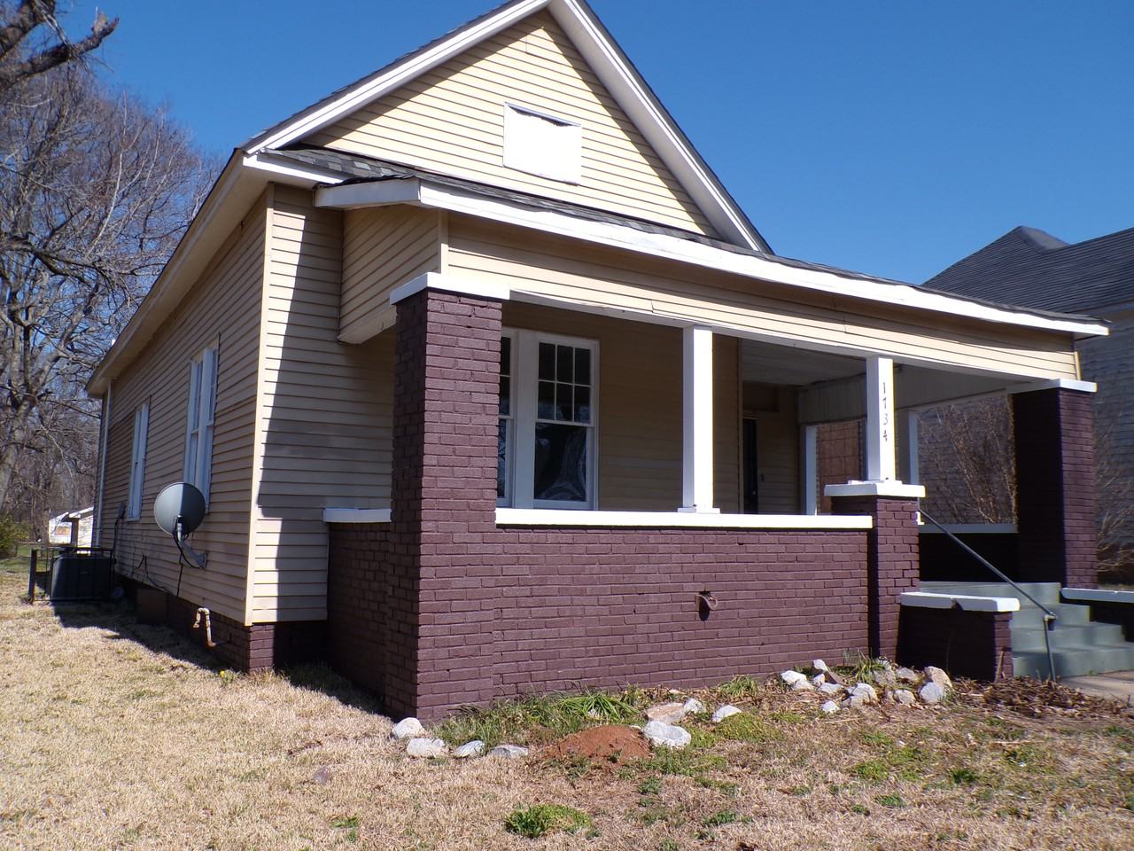 1734 Lee Avenue Southwest #1 - Photo 3 of 11