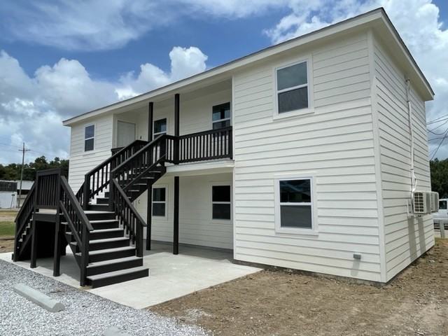 241 Magnolia Street #B - Photo 2 of 10