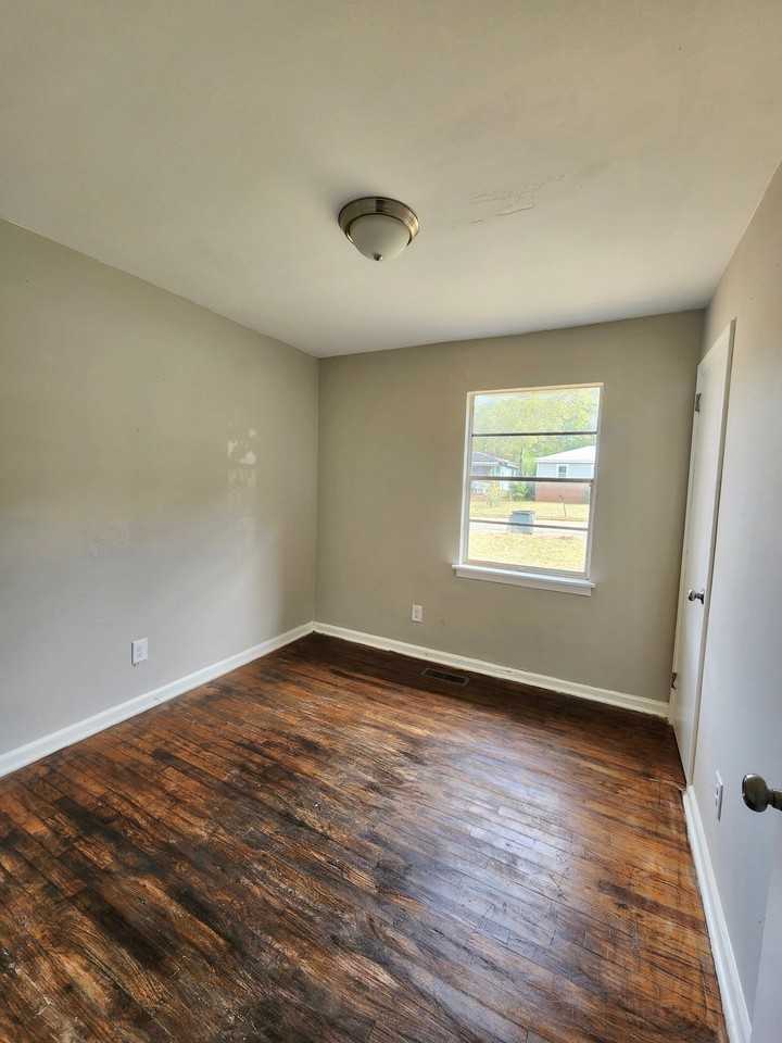 2804 32nd Way Southwest #1 - Photo 7 of 7