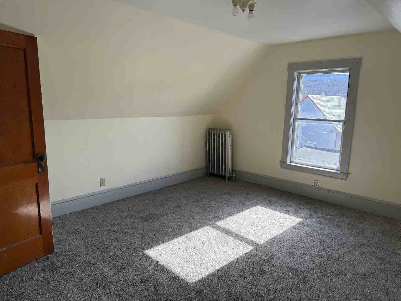 69 Willard St #4 - Photo 3 of 4