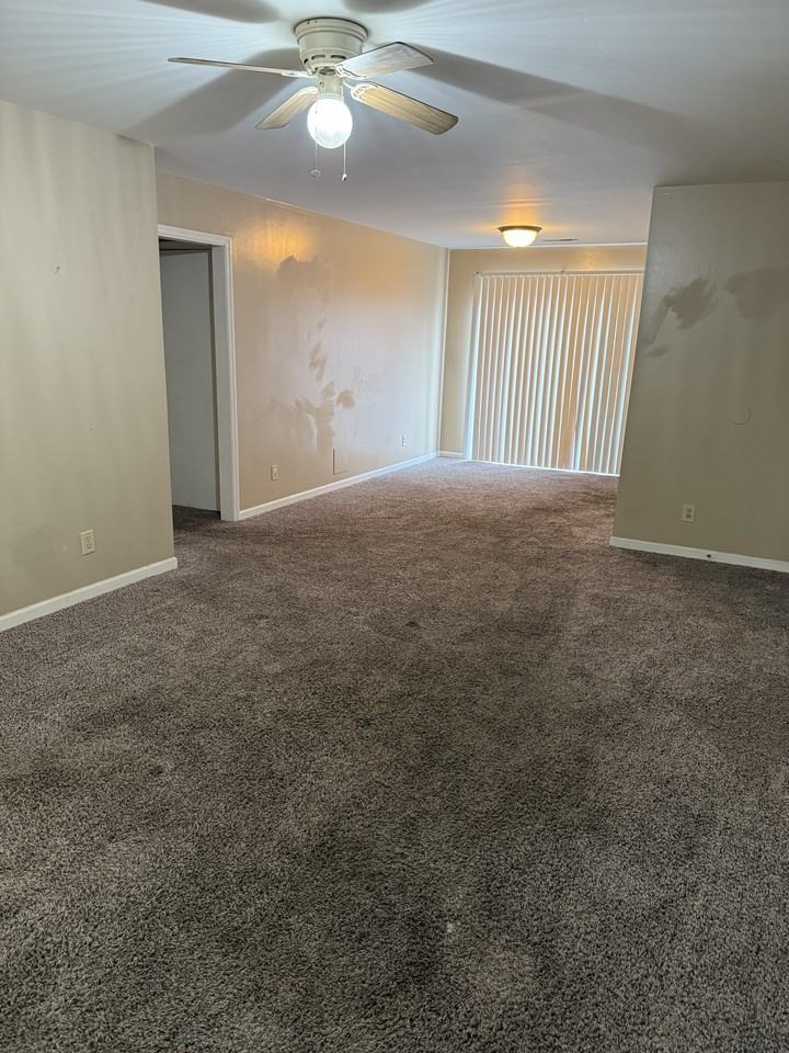 1602 8th Street Southeast #C - Photo 2 of 10