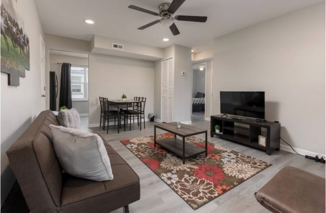 1413 Nightingale Rd #2B - Photo 3 of 17