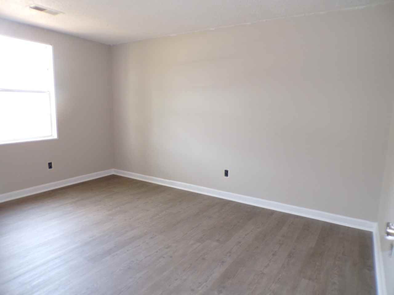 2513 Avenue I #1 - Photo 3 of 7