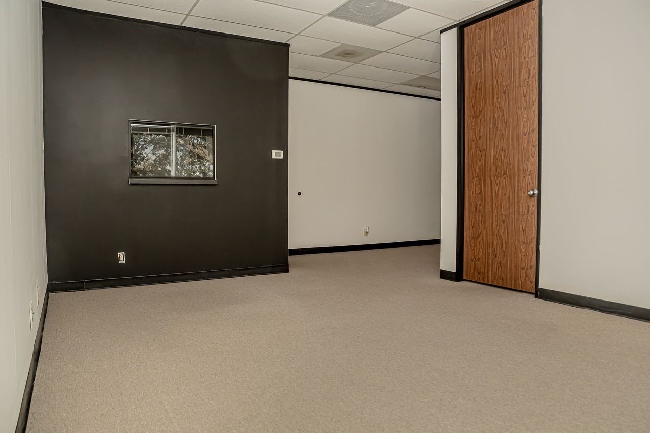 15603 Kuykendahl Road - Photo 6 of 10