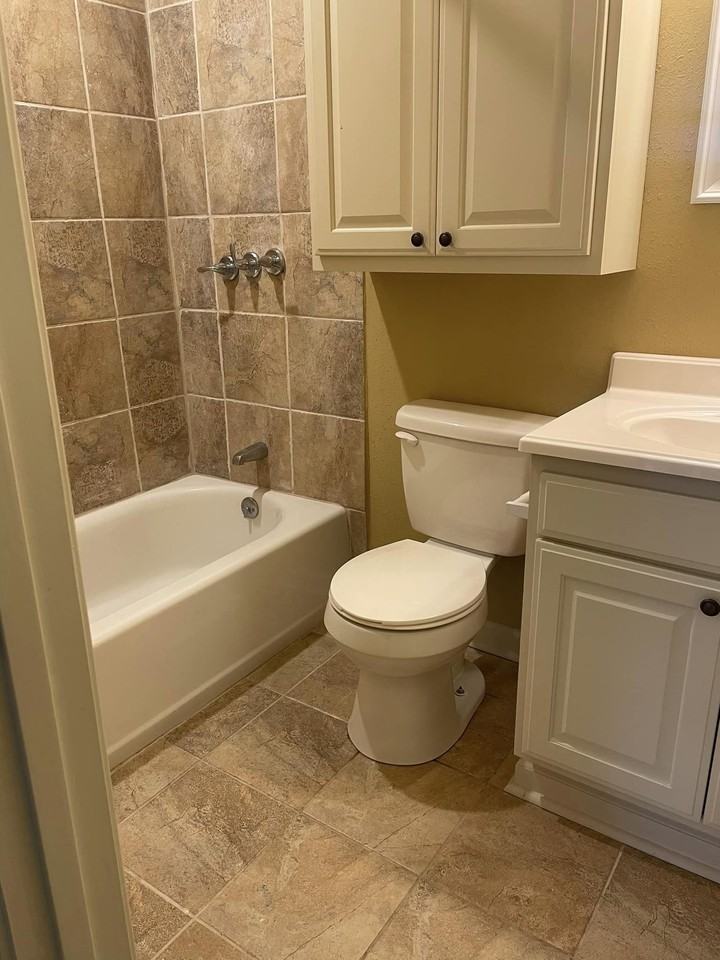 301 3rd St #12 - Photo 2 of 15