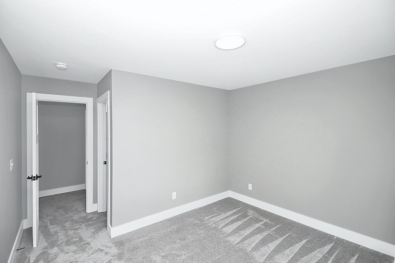 427 N Flint St #427 - Photo 6 of 18