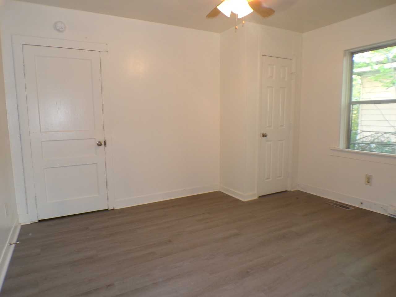 435 62nd Street #1 - Photo 5 of 12