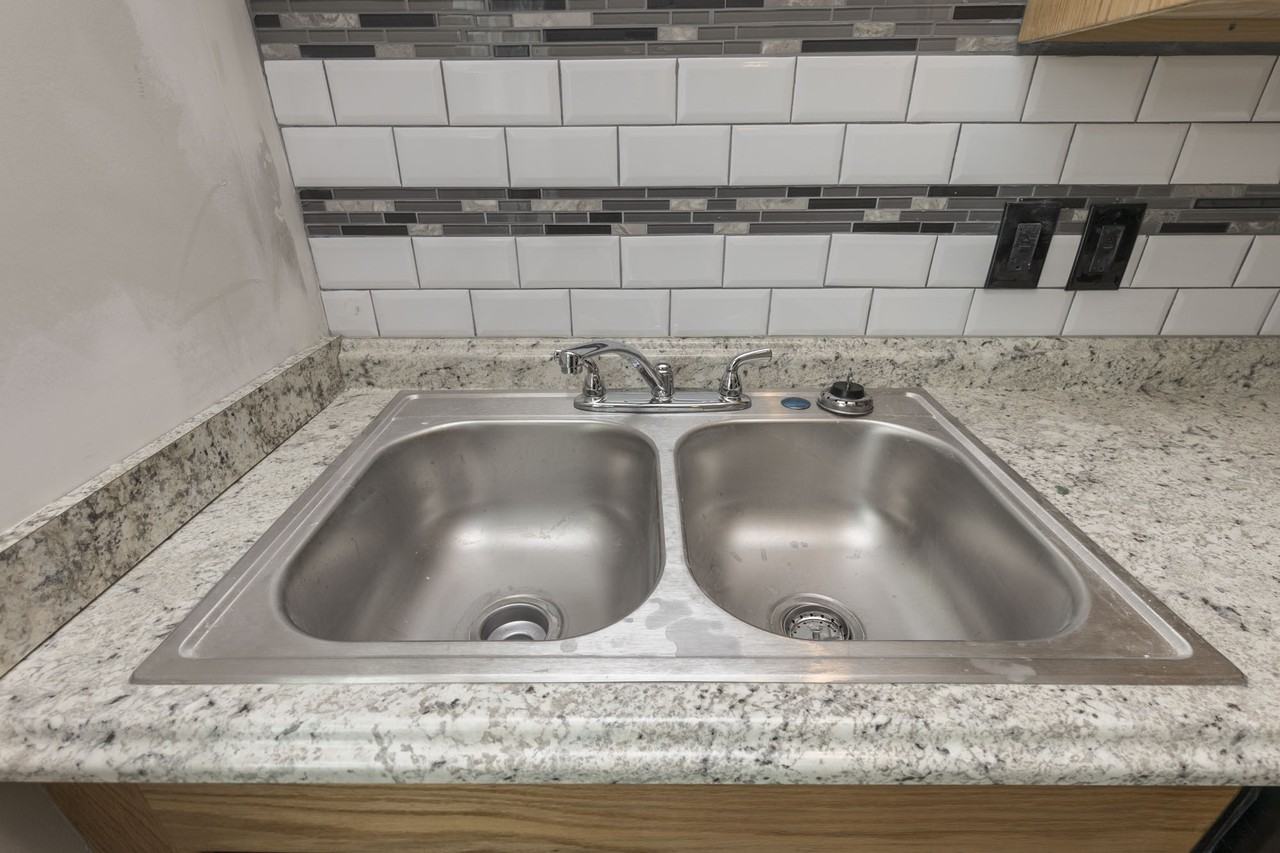 1413 Nightingale Rd #4A - Photo 4 of 25