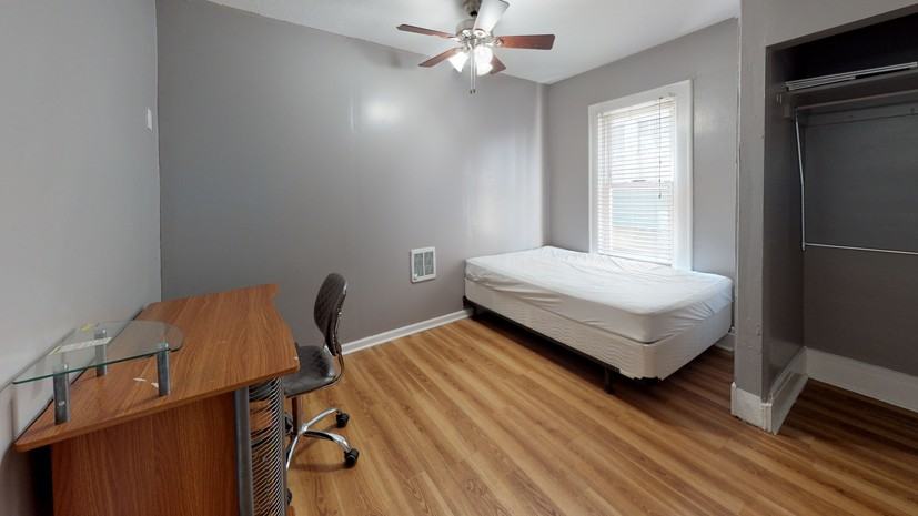 201 Comstock Avenue #1R - Photo 3 of 13