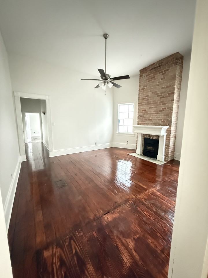1018 S Carrollton Ave #D - Photo 4 of 6