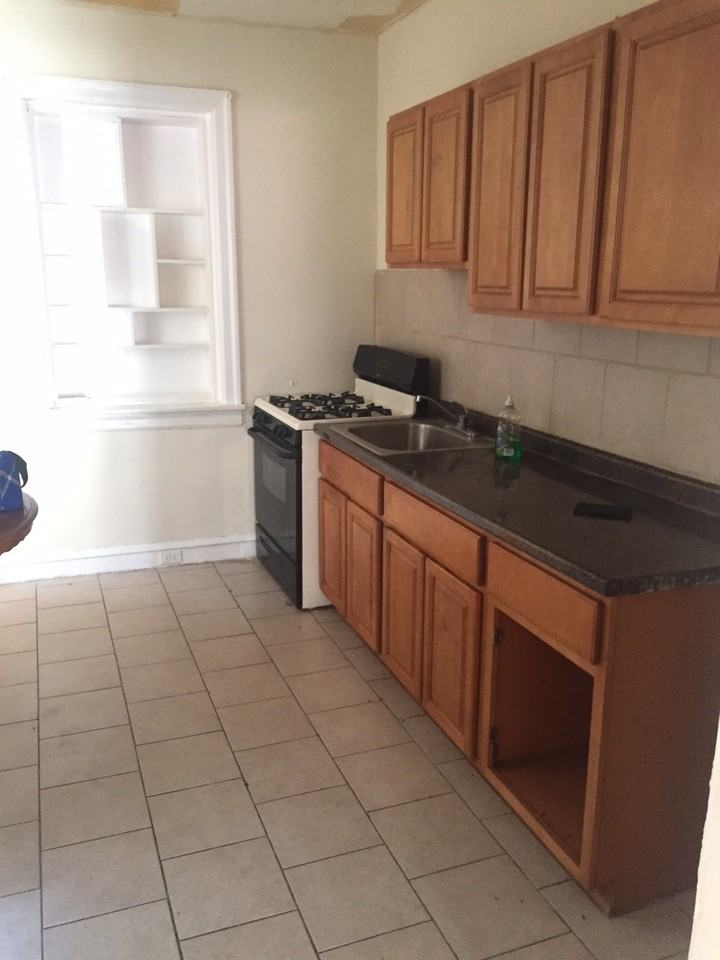 840 East Westmoreland Street #1 - Photo 7 of 12