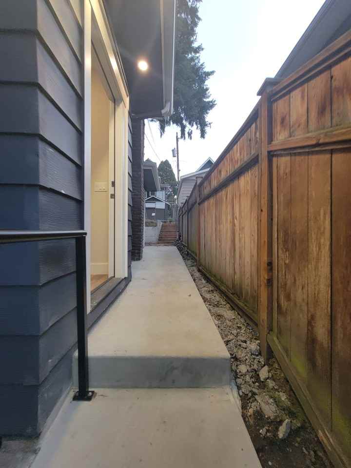 5243 19th Avenue Northeast #B - Photo 5 of 50