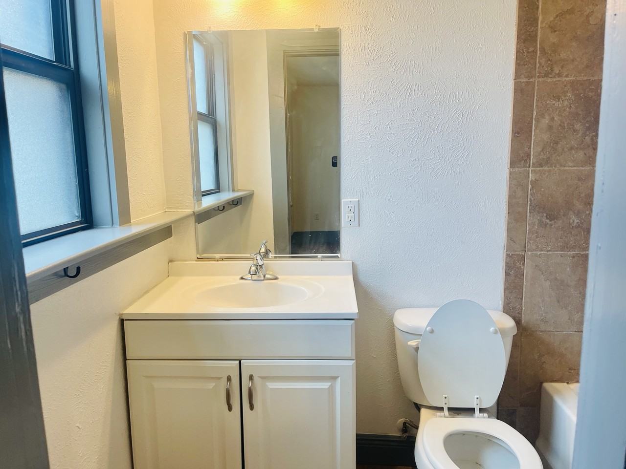 2314 16th Street #1 - Photo 4 of 10