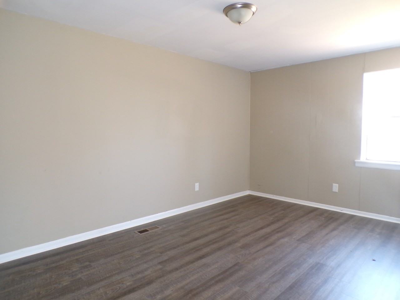 1200 33rd Street #1 - Photo 4 of 8