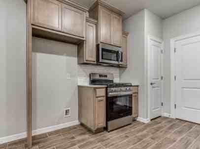 616 Maleah Pl #B - Photo 4 of 28