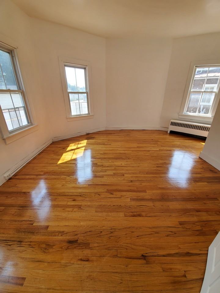 143 King George Street #1 - Photo 3 of 11