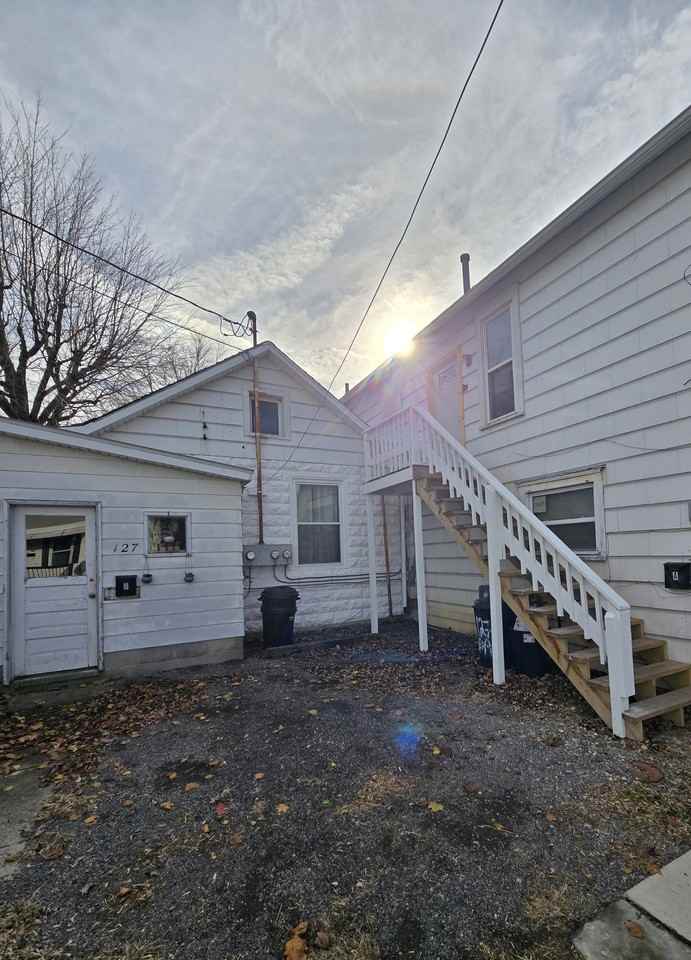 127 West Washington Avenue #A - Photo 3 of 22