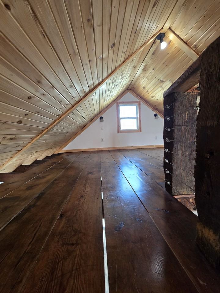 127 West Washington Avenue #A - Photo 7 of 22