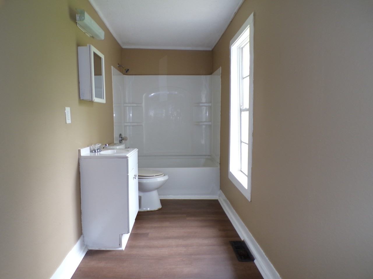 3417 Park Ave Sw #1 - Photo 3 of 11