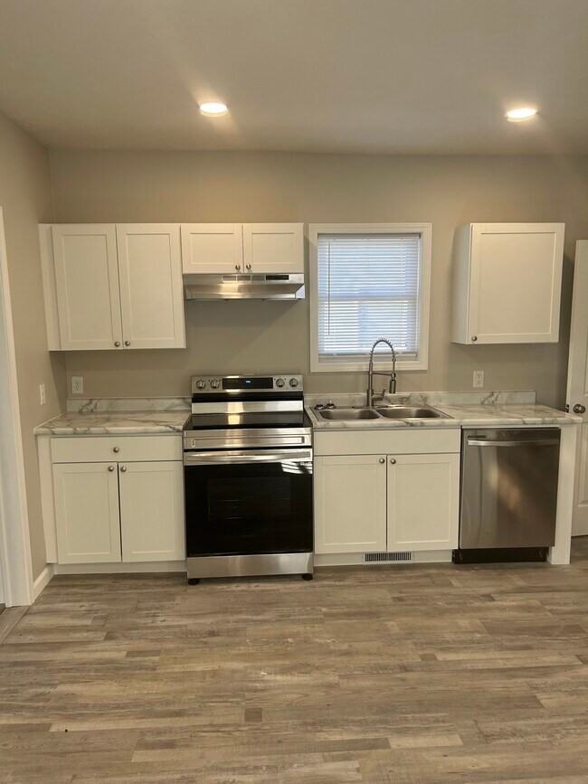 821 Hazard Avenue #1 - Photo 2 of 15