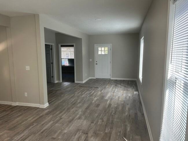 821 Hazard Avenue #1 - Photo 3 of 15