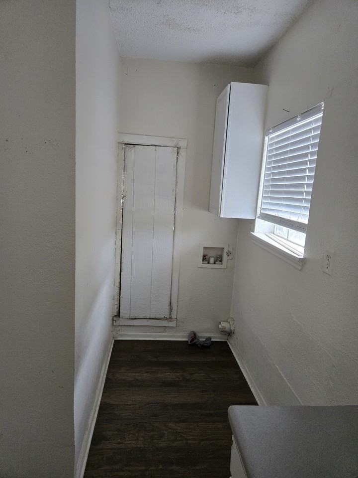 Parkway Ave #103 - Photo 3 of 14