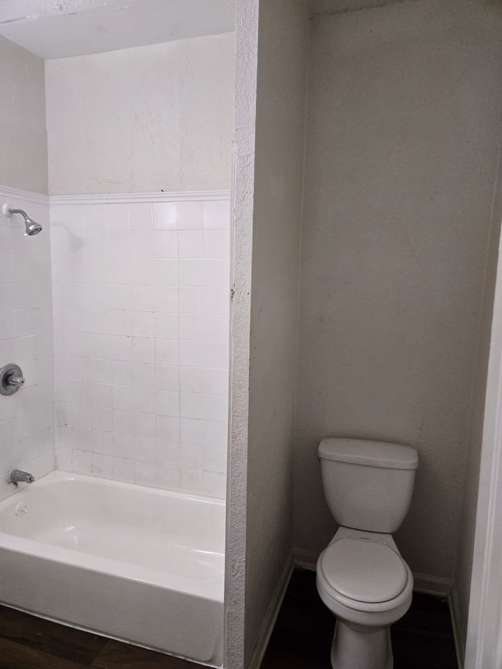 Parkway Ave #103 - Photo 6 of 14