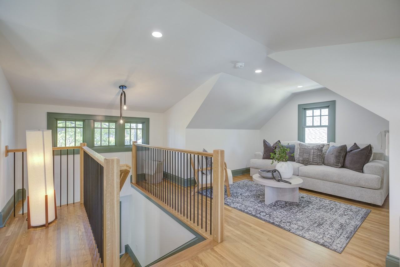 431 West Park Avenue #1 - Photo 3 of 19