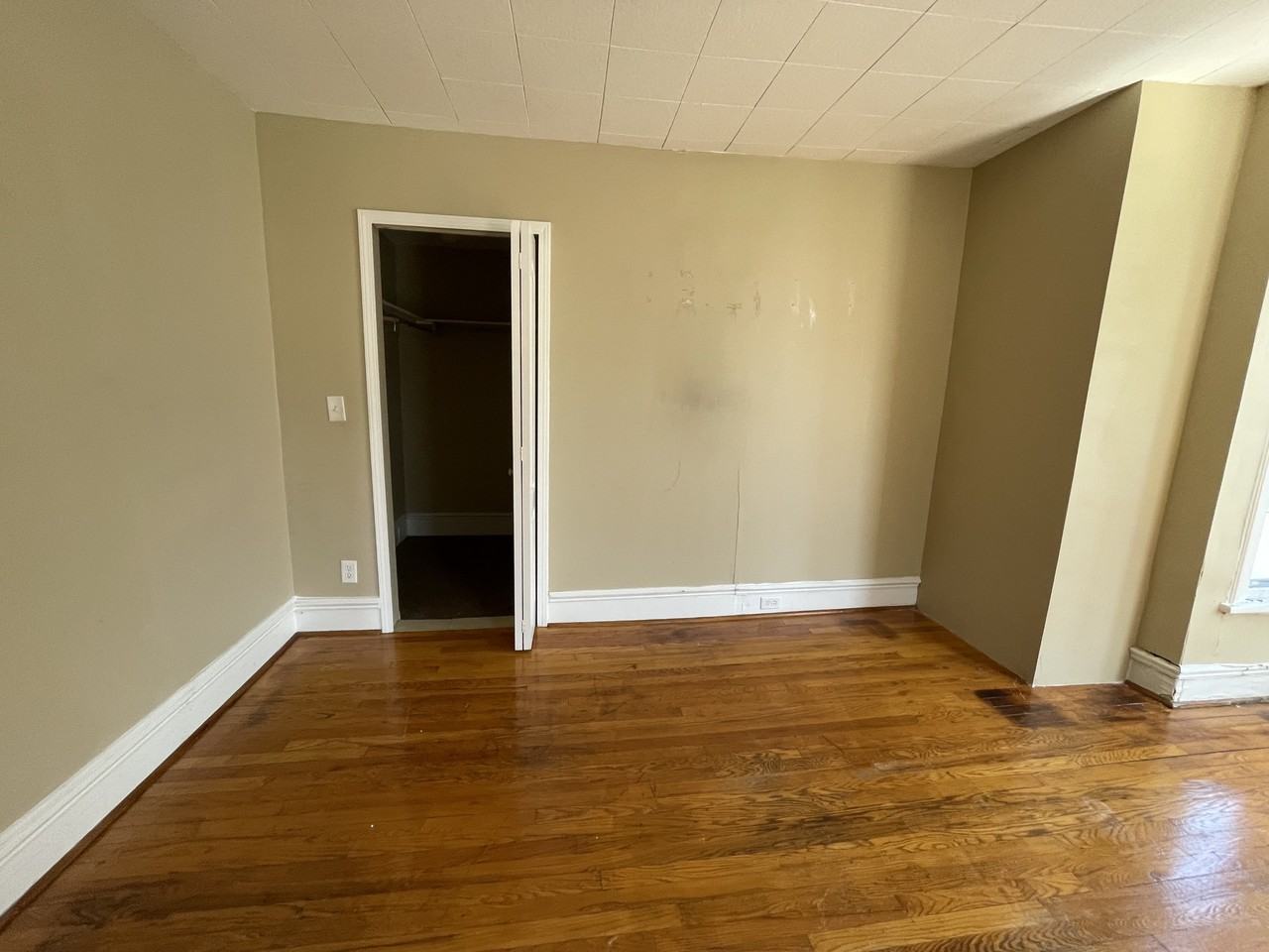 819 Court Street #2 - Photo 3 of 9