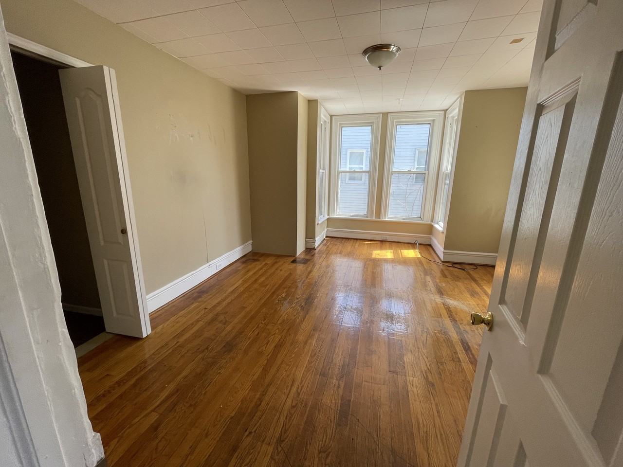 819 Court Street #2 - Photo 6 of 9