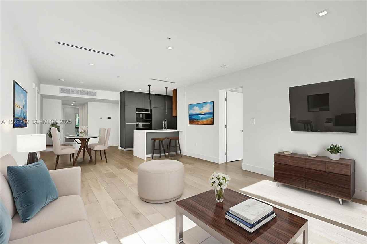 200 Sunrise Dr #200A - Photo 3 of 45