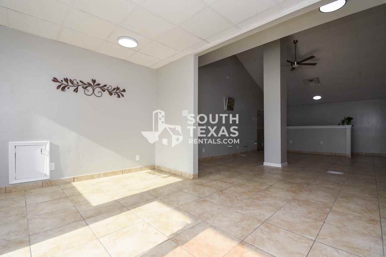 6801 North Navarro Street #A - Photo 3 of 9