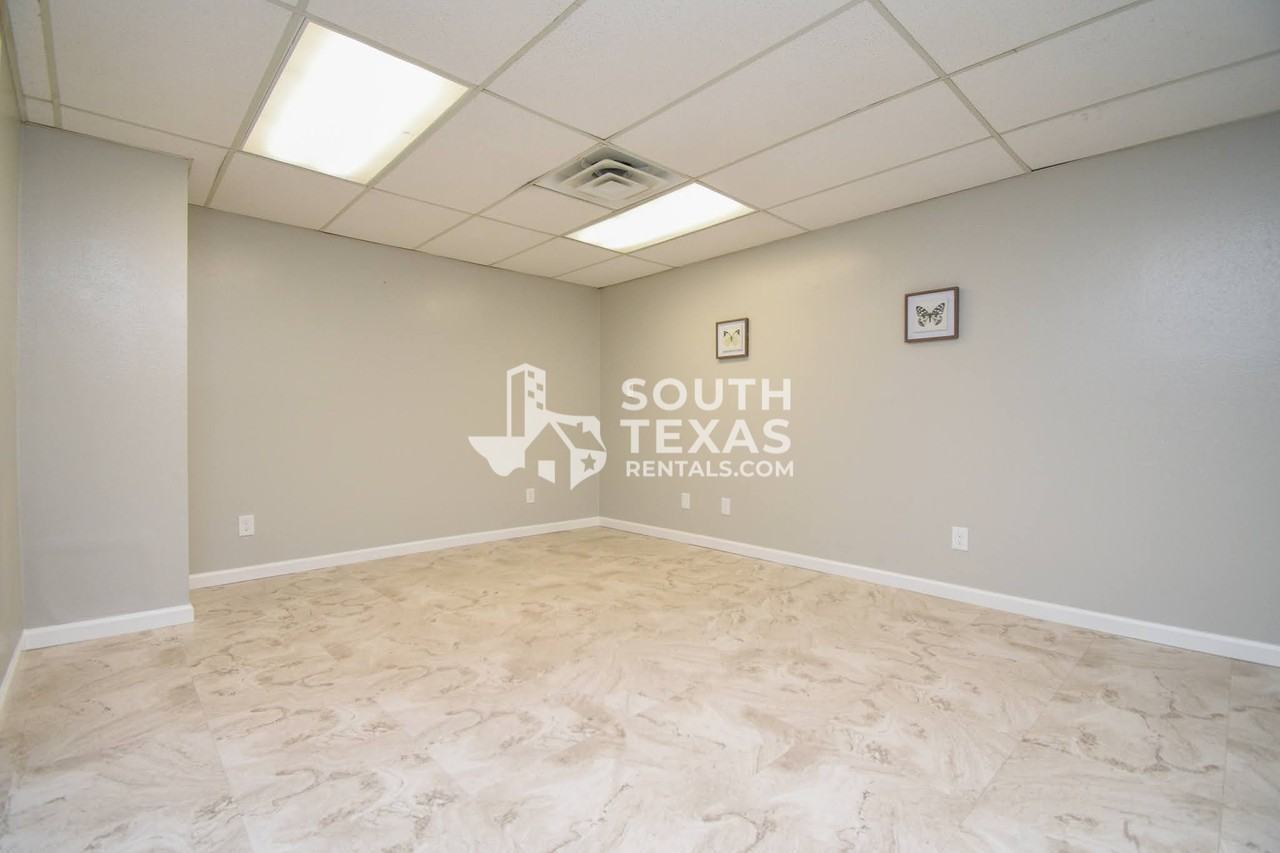 6801 North Navarro Street #A - Photo 6 of 9