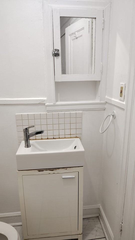 65 Sweetland Avenue #4 - Photo 5 of 10