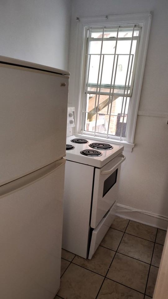 65 Sweetland Avenue #4 - Photo 7 of 10