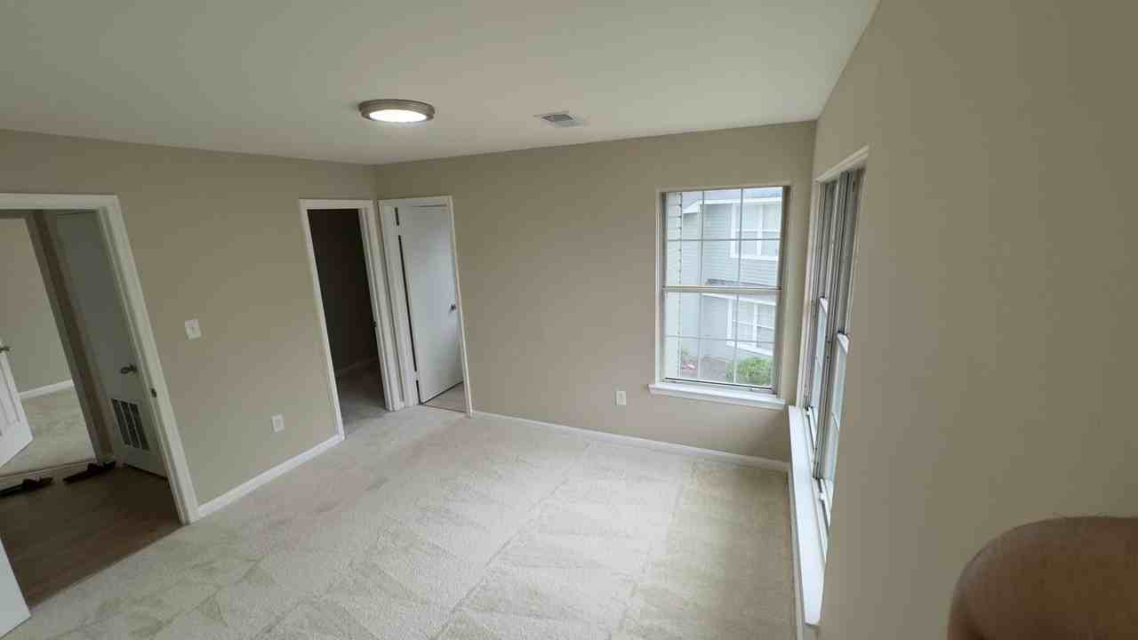 8623 Beekman Pl #23D - Photo 5 of 10