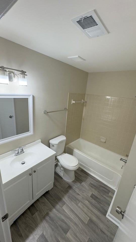 8623 Beekman Pl #23D - Photo 6 of 10
