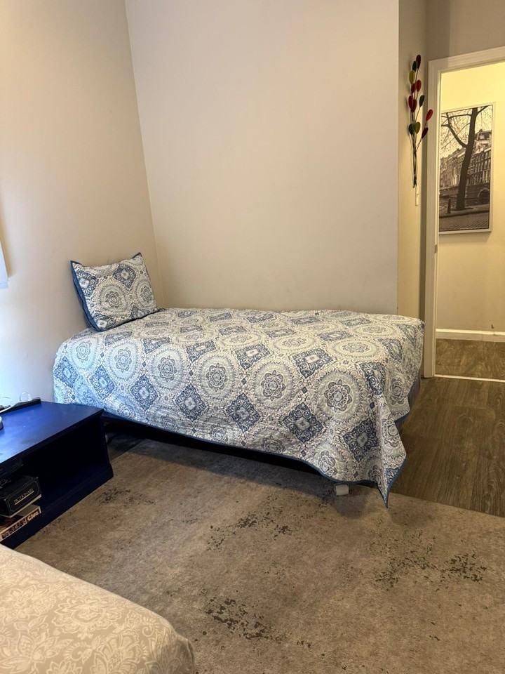 3854 Folsom Ave #1F - Photo 5 of 10