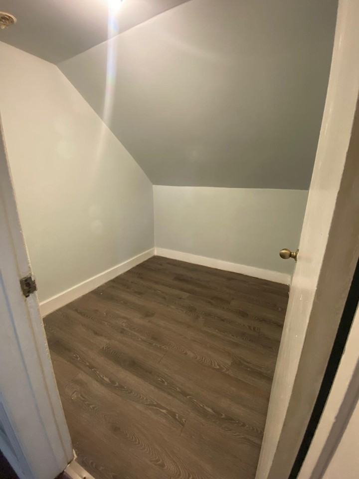 1132 Wolf St #4 - Photo 2 of 14