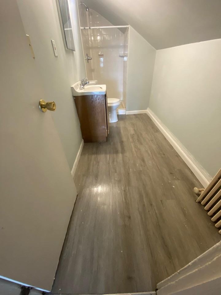 1132 Wolf St #4 - Photo 4 of 14