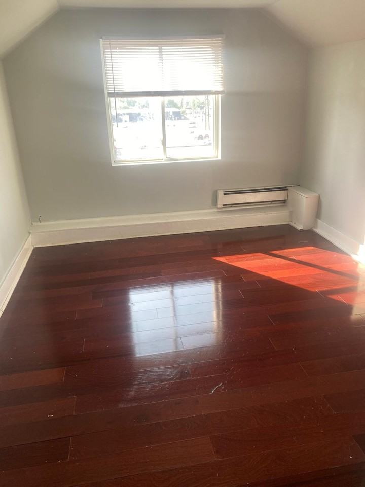 1132 Wolf St #4 - Photo 5 of 14