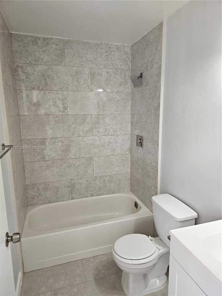 5849 Wiley St #2 - Photo 4 of 9