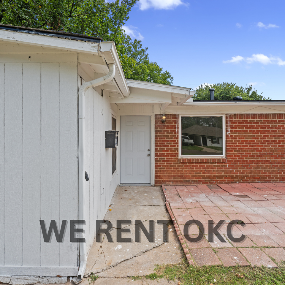 1908 Karen Dr #1 - Photo 5 of 38