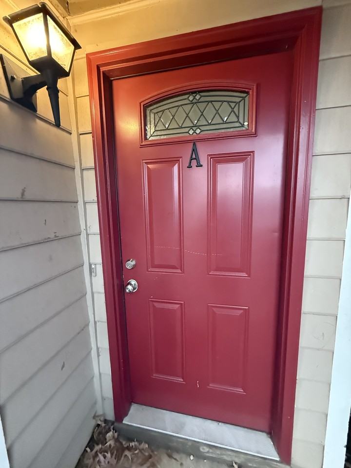 Sugarmill Cir #D - Photo 2 of 8